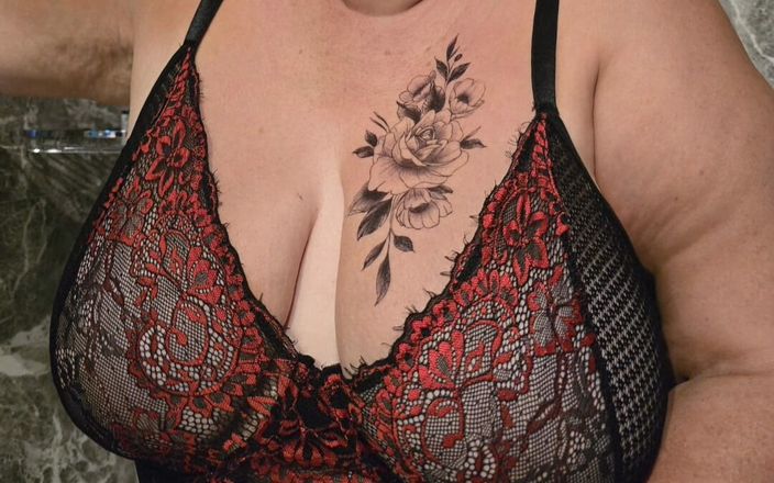 Twinkle Lady VIP: 60 Years Old BBW Mature Grandma in Luxury Bathroom, Fat...