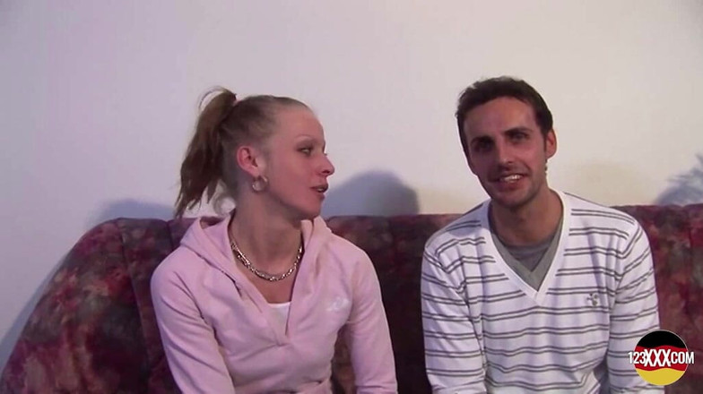 123XXX - 100% Amateurs: 她喜欢被射在乳房上