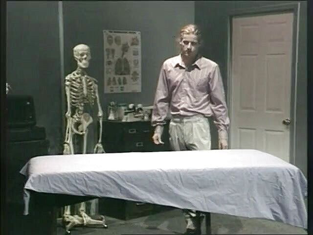 Lucky Cooch: Milf blondă se bucură de promiscuitate