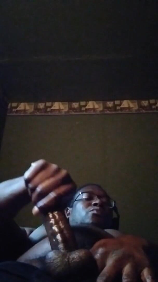Dewon1981: Massage long BBC with oil and cumshot