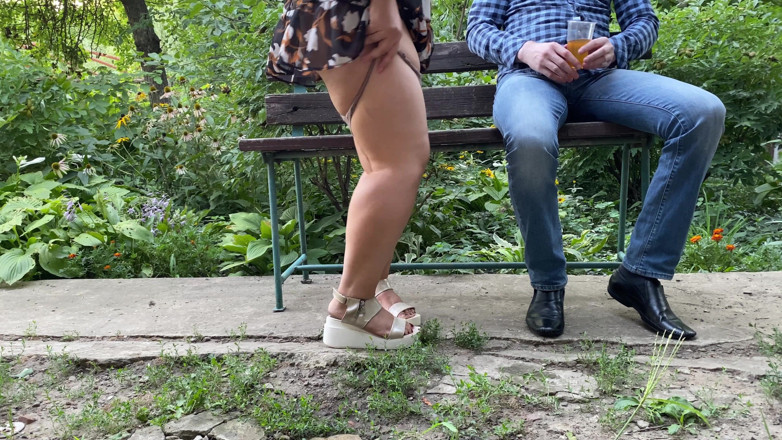OurFetishLife: Hot juice from my stepmom's pussy right in the park