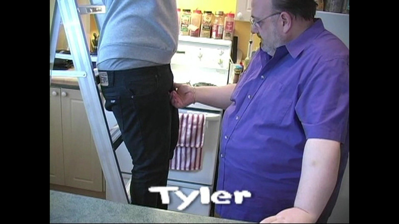 The Great Canadian Male: Tyler Lagi Butuh Bantuan