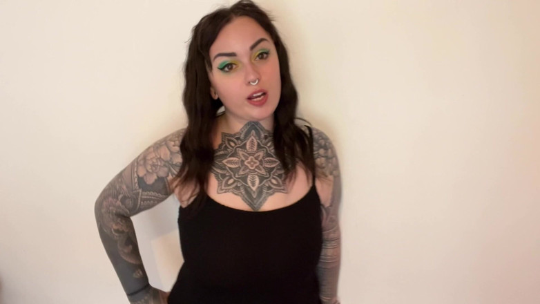 Miss Valentina: Bạn sẽ không bao giờ thoát khỏi wedgies
