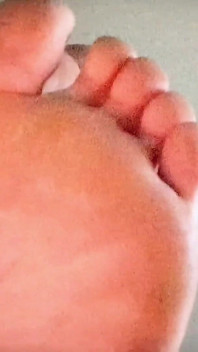 A Feet Vid I Sent to My 1st Boyfriend