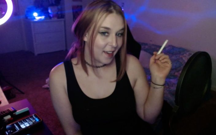 Alli Anderson: मेरे साथ धूम्रपान