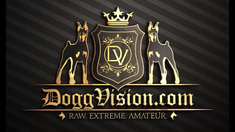 DoggVision: Mamelor sexy infidele le place să fie folosite de 4 tauri -...