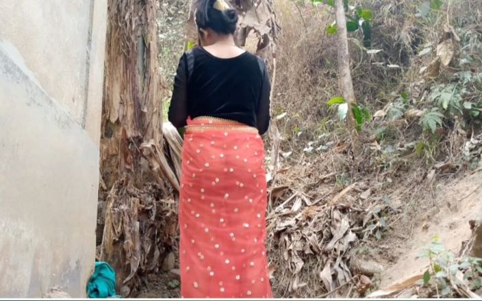 Juli Dixit: Jungle Me Juli Ko Pela / Juli在丛林中做爱