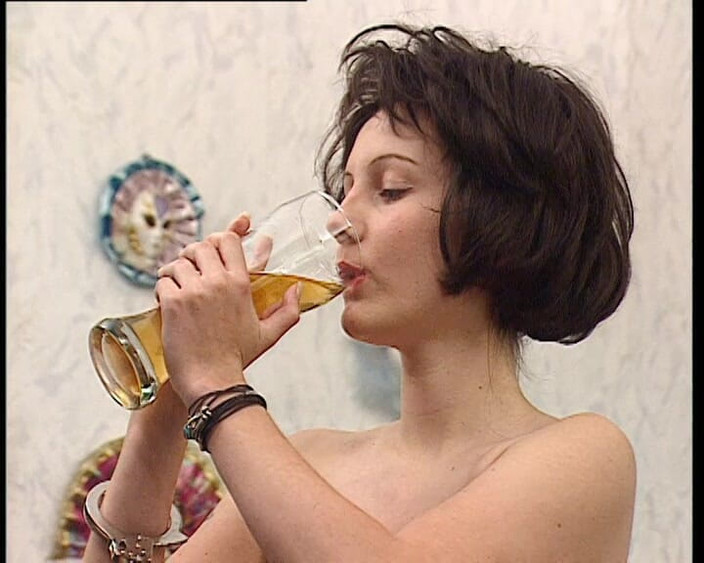 YOUR FIRST PORN: Heisser getraenk von heisse Victoria - 来自热辣维多利亚的热饮料