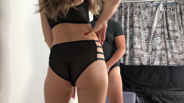 Homemade ballbusting: Ballbusting (angle 2)