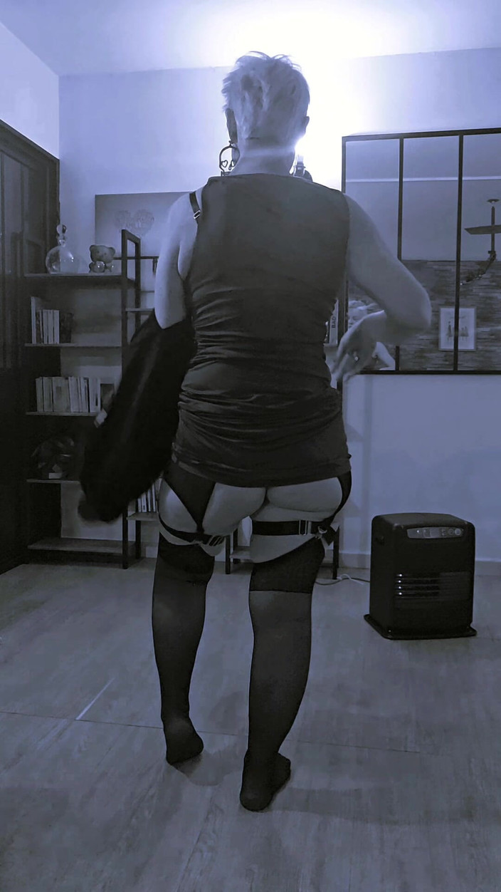 Sofy13: My Big Sexy Ass Is Waiting for You