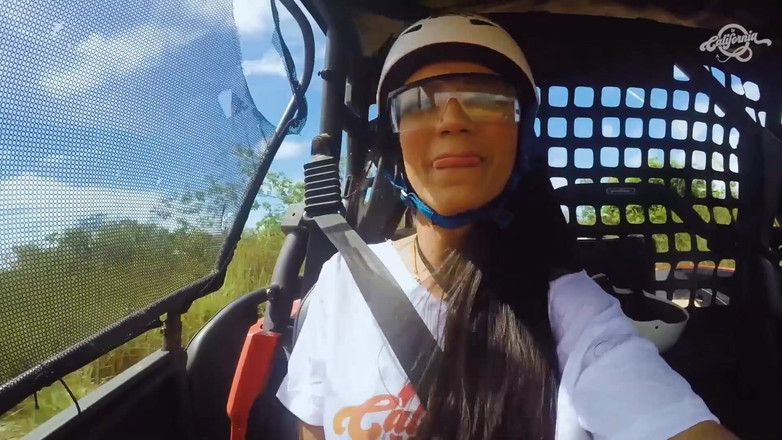 California TV: Amanda souza si fa un piercing - Sopra 5