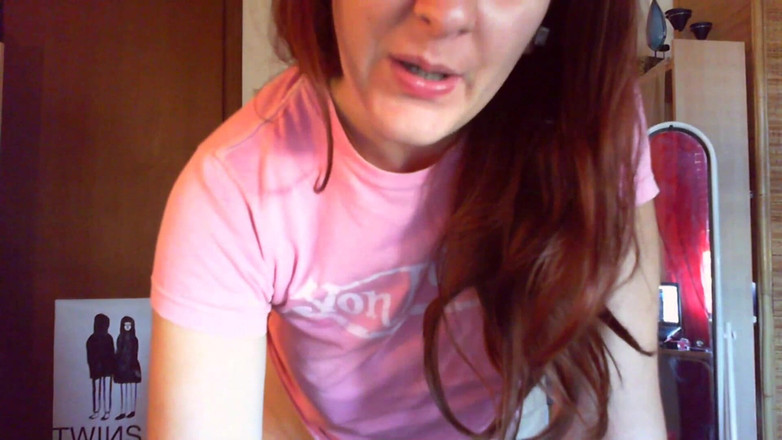 Nicoletta Embassi: 她喜欢我的性感脚，而我则向你展示我喜欢如何被操