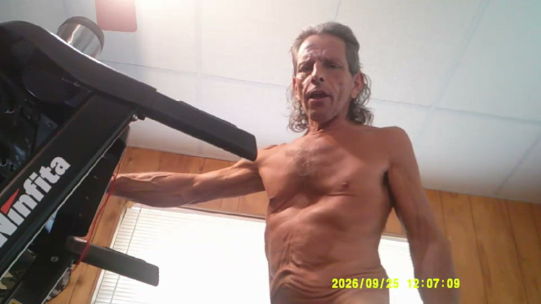 COBRA CRAIG: 9-25-26 bạn bè ngày thứ sáu khỏa thân tread mill...
