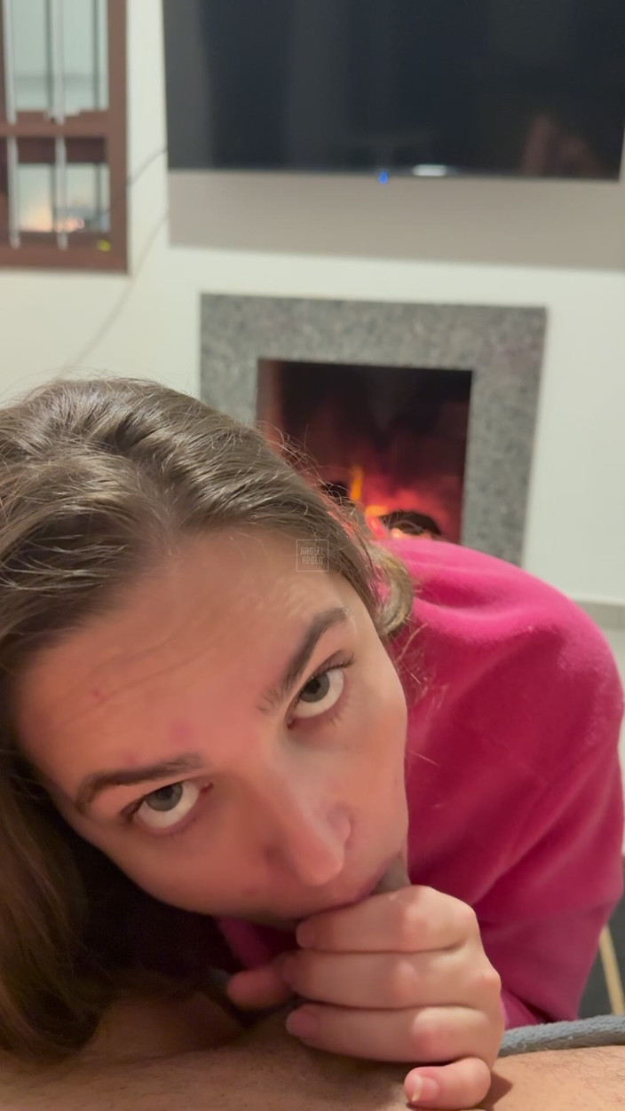 ApoloAngell: Real Couple Have Romantic Sex in the Living Room