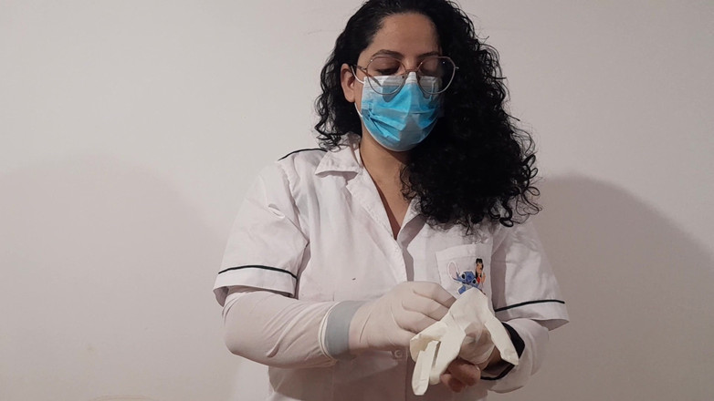 Eddie Queens: De hoerendokter geeft me een examen met een happy end,...