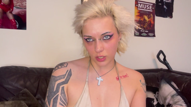 Glitterqueen1999: A Stepsisters Revenge