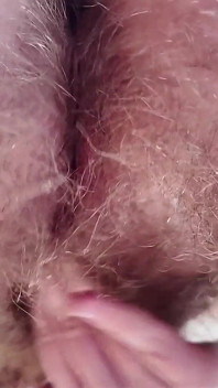 POV: I Squirt You In The Face - Spuitend, Harig, Femdom, Facesitting