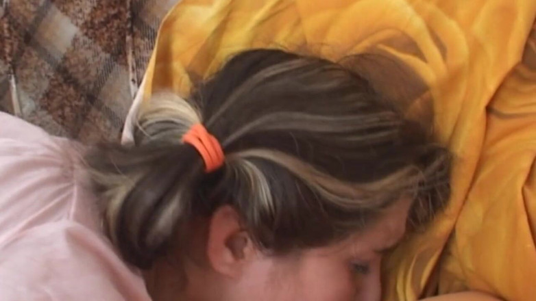 My porn family: Mature man bangs the young stepdaughter of his neighbour