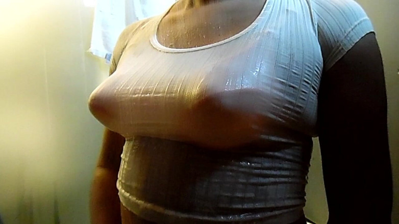 Wet lingerie: Мокрі гострі цицьки