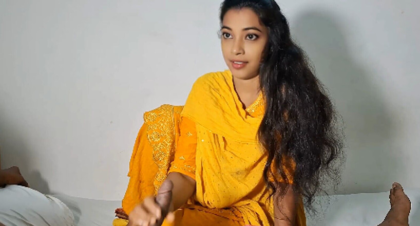 Hot girls video: Indische Desi stiefmoeder erg aangenaam om seks met te hebben
