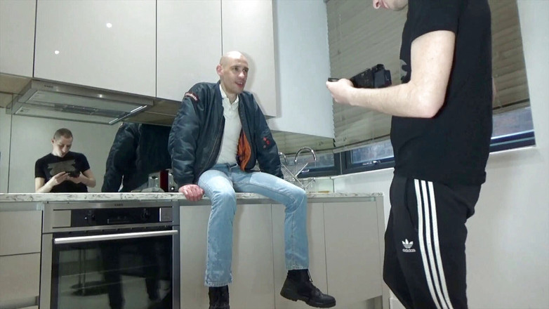 Gaybareback: Kamera porno zerżnięta na oklep przez chudego z Anglii