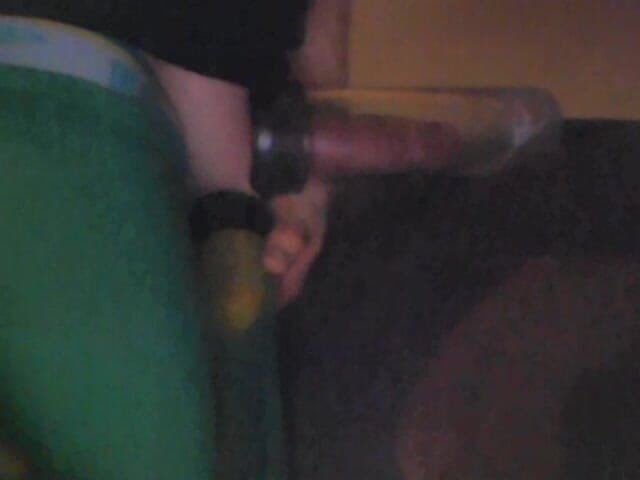 Scoutxxy: 真空泵中的鸡巴和球