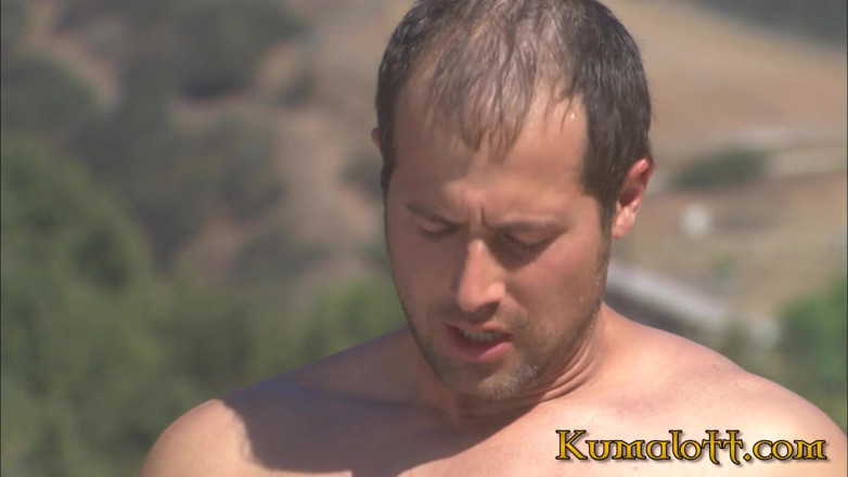 Kumalott: A horny Latina fucked outdoor after massage
