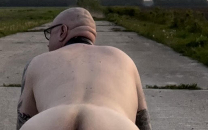 Slave 1976: Fora exposto