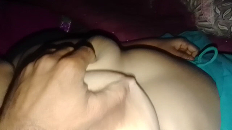 Soni sk: Deshi sexy sorellastra tradisce il marito scopando il fratellastro di...