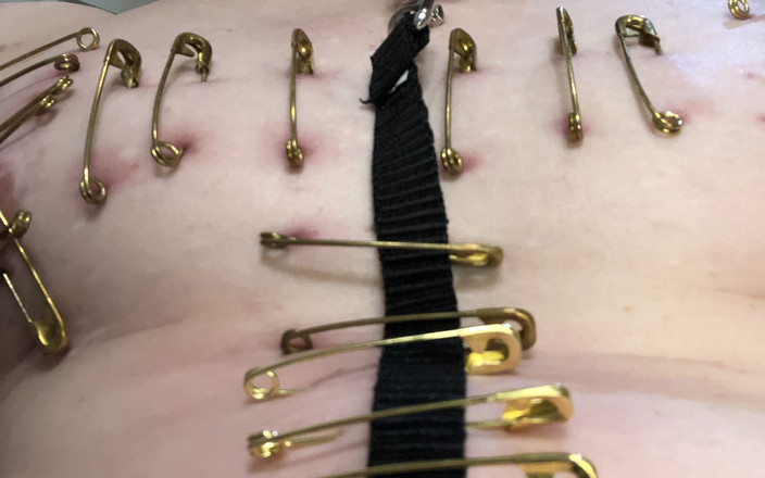 Clint Cumin: 클린트 커민 - 비참한 노예 훈련