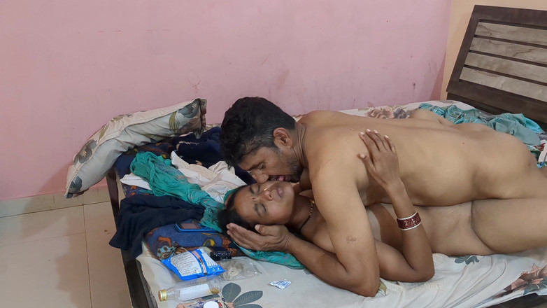 Kirankirati: Room Love Making: Desi Couple