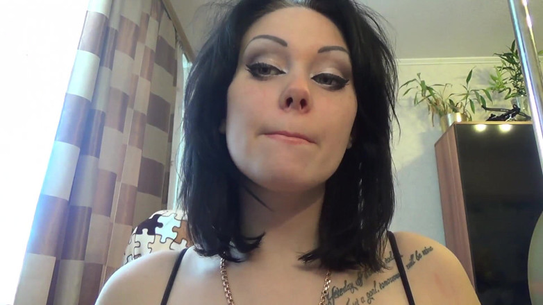 Goddess Misha Goldy: Gentle giantess/lips/mouth clip swallowing