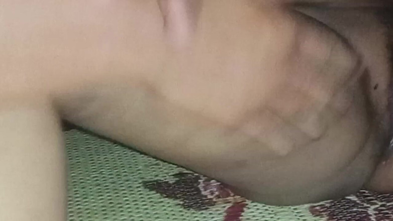 Citra: Meine schwiegermutter squirtet zum orgasmus