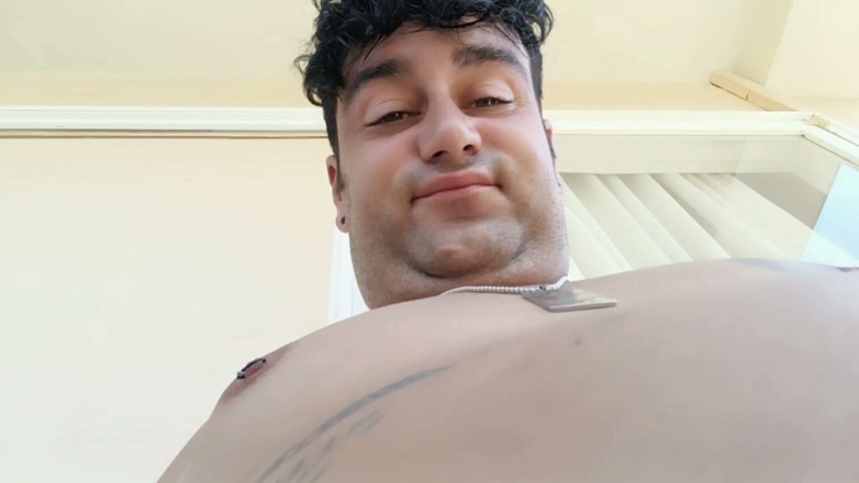 Idmir Sugary: I Love My Fat Look - Double Chin, Big Breast and...