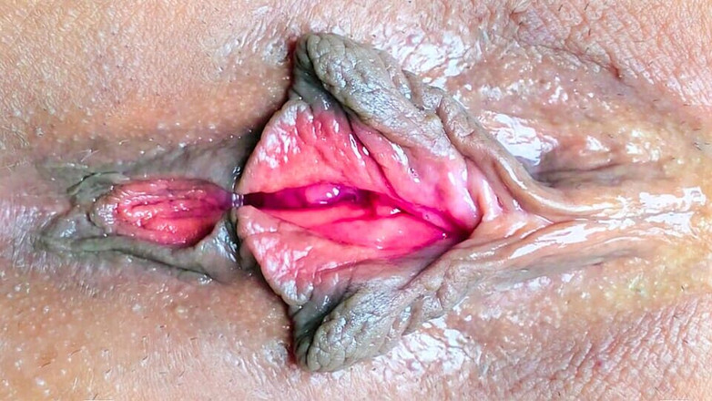 Faustina Pierre: Mon orgasme vaginal en gros plan en montrant mes grosses...