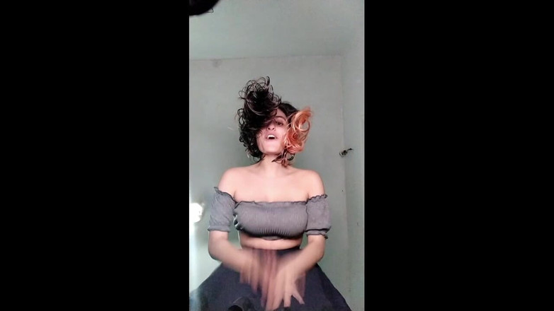 Ms Candy Bunny: Keinginan yang menginjak-kehendaki