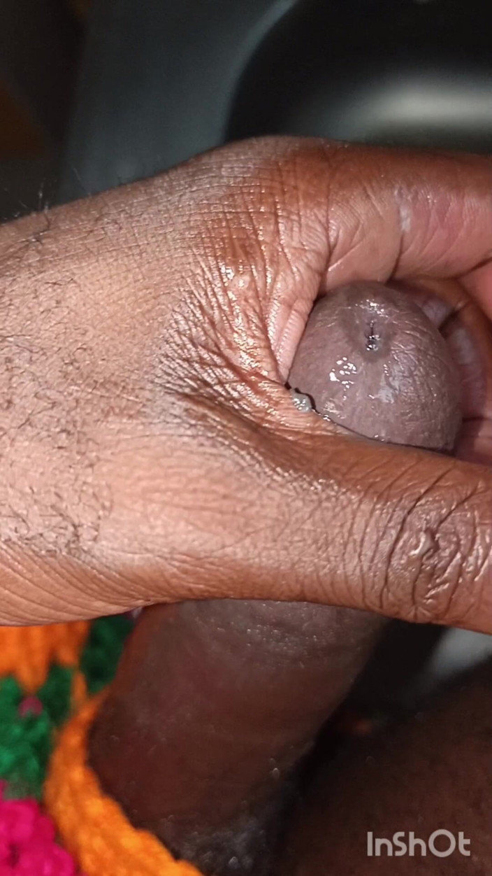 Moteroxz: African Bisexuals Masturbating and Huge Cum