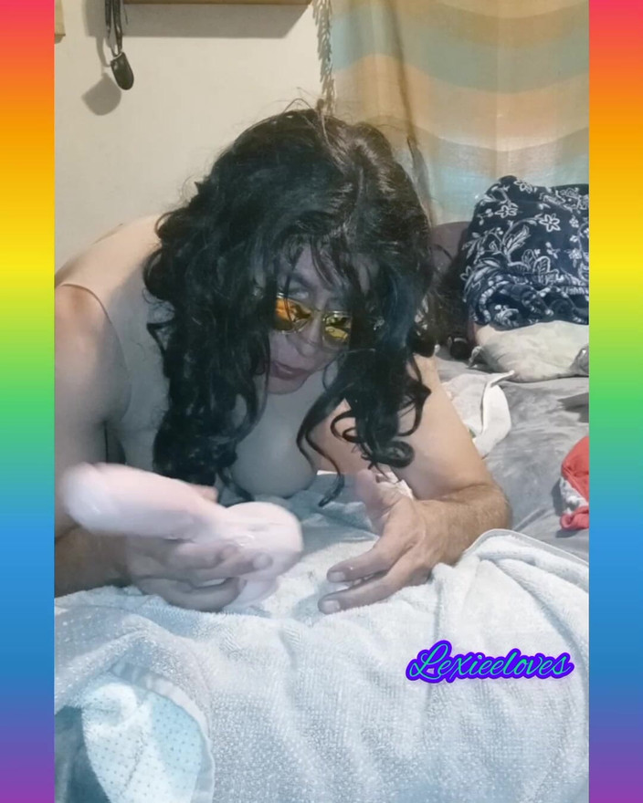 Lexieeloves: Lexiee šuká a saje, dokud se nevystříká do vlastních úst