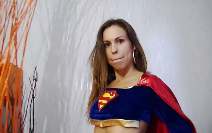 Toy Sluts: Beautiful babe in superman costume is dildoing her pussy