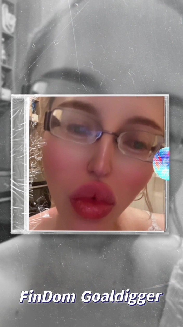 FinDom Goaldigger: Air liur dari bibir besarku