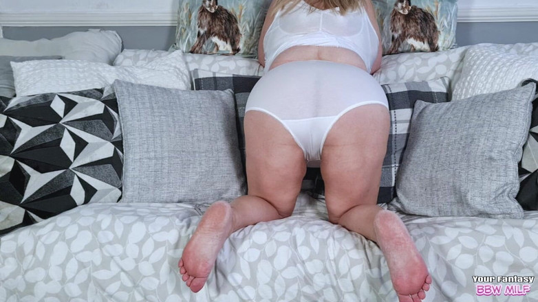 BBW_Wife: Büyük nine külotlu büyük yuvarlak götüm (amatör orta yaşlı seksi kadın...