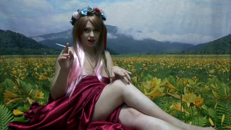Goddess Misha Goldy: Smoking in the nature and teasing you