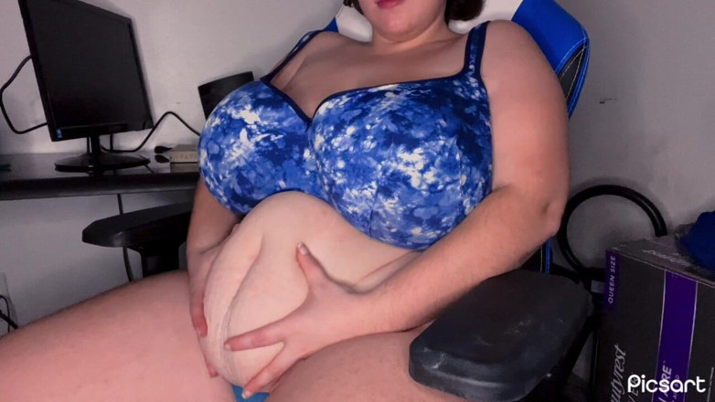 Mushroombitchx: Tummy Play