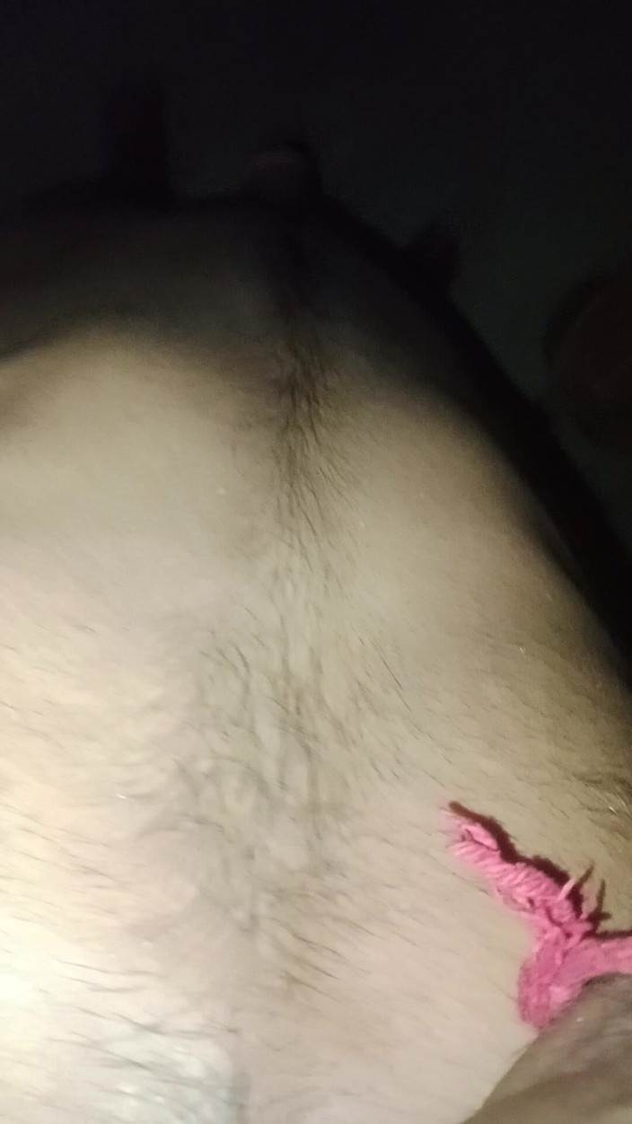 Arvind6355: Un tip indian masturbează o pulă mare