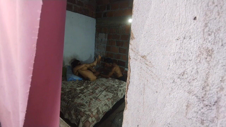 Adribella69: Aku ngeliat ibu tiriku yang nakal ngentot sama teman ayah...