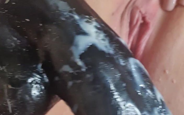 JJ Jewel BBW: Batiendo mi coño con 2 juguetes