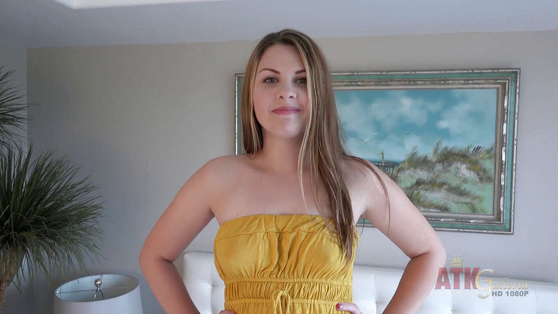 ATK Hairy: 毛深い猫を披露カリヘイズ