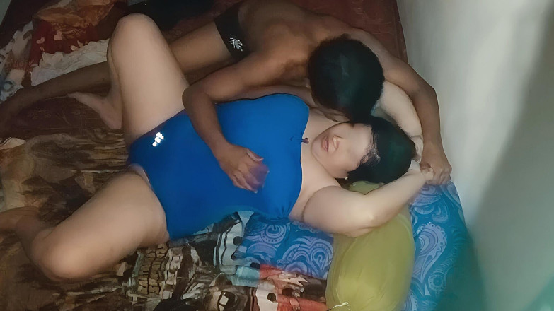 my_wife_chubby: (음란한 마누라 2부) 내 보지를 핥아주세요. 내 보지 따먹기