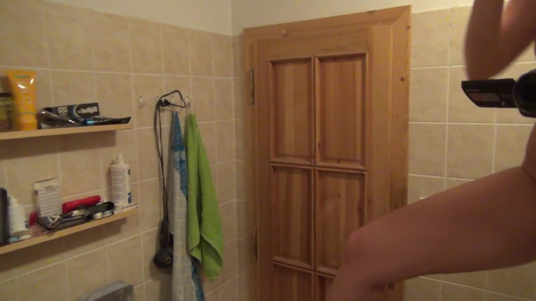 All Those Girlfriends: Dream Nikky has a photoshooting in the bathroom