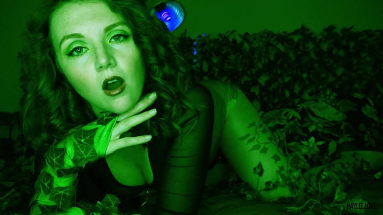 Haylee Love: Poison Ivy makes Robin her slave